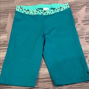 Like new! Nike Pro shorts, size XL